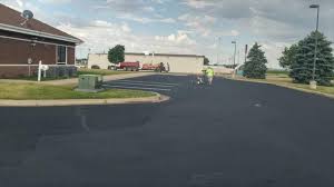 Best Decorative Concrete Driveways  in New London, IA